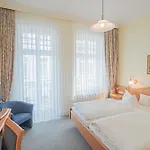Imperial Ruegen 3* Остзебад Бинц