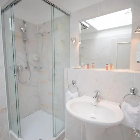 Imperial Komforthotel Garni Hotel 3*