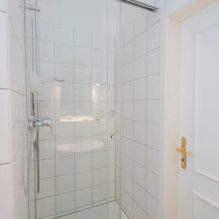 Imperial Komforthotel Garni 3*