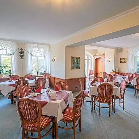 Hotel Imperial Rügen 3*